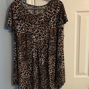 Women’s Leopard Print Short Sleeve Top - Brown/Black